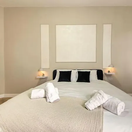 3br Escape Walk To Everything Apartment Gzira