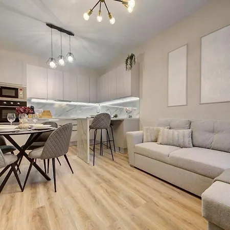 3br Escape Walk To Everything