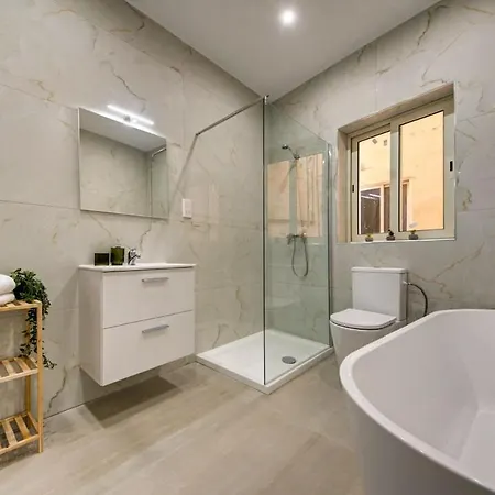 דירה 3br Escape Walk To Everything *
