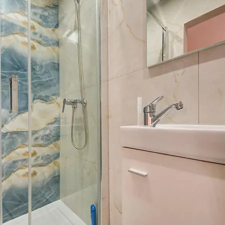 3br Escape Walk To Everything *